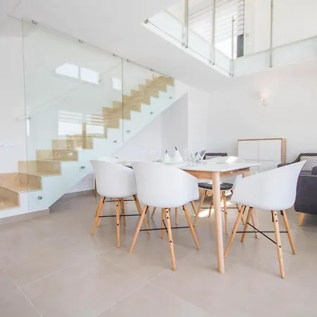 Bali 3034 Willa Vistabella (Valencia)